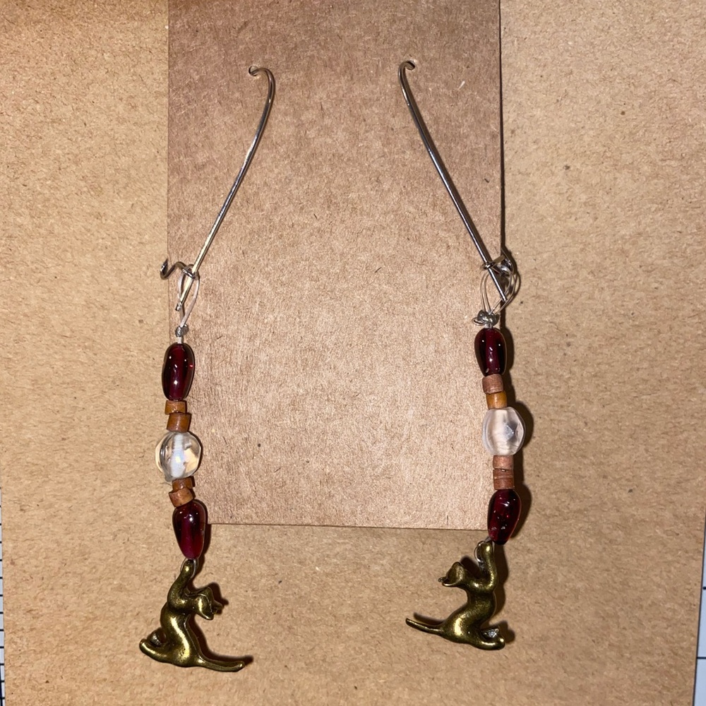 ☀️3/$9☀️ Cat Charm Dangle Earrings
